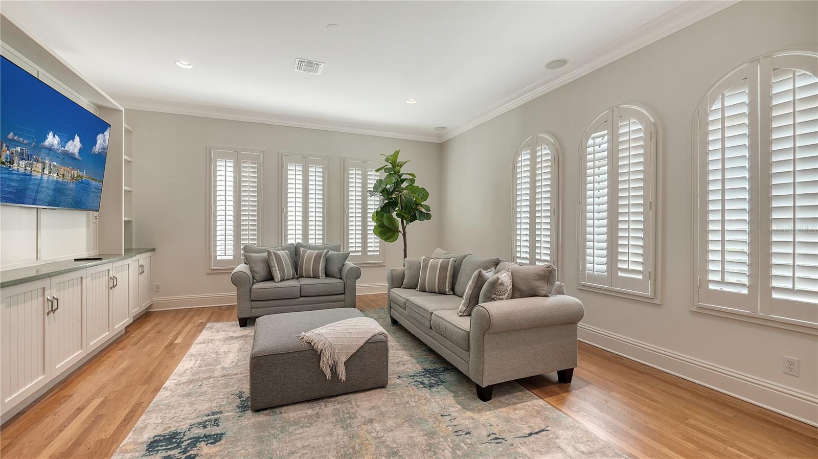 HARBOR ACRES - Residential