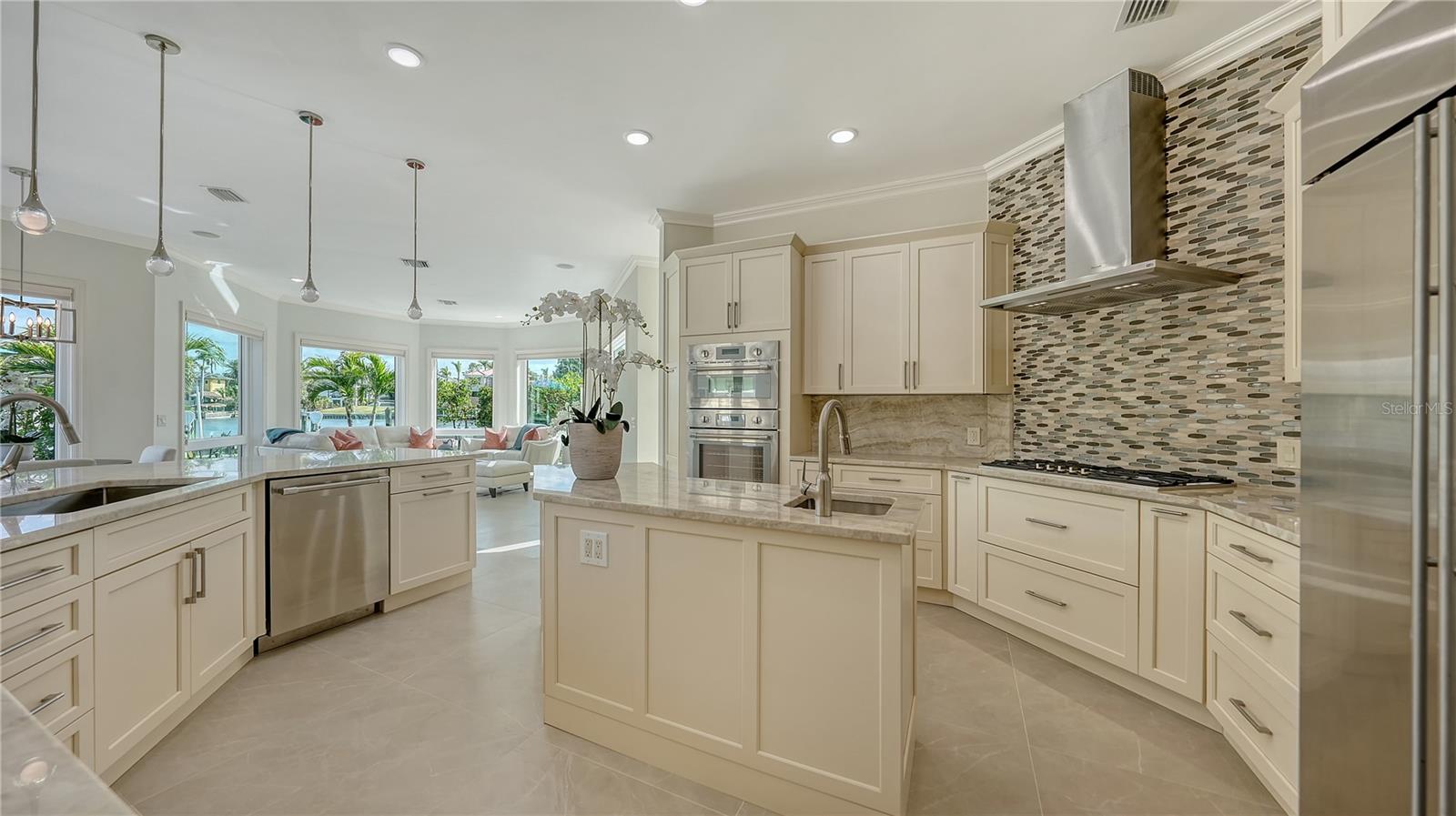 HARBOR ACRES - Residential