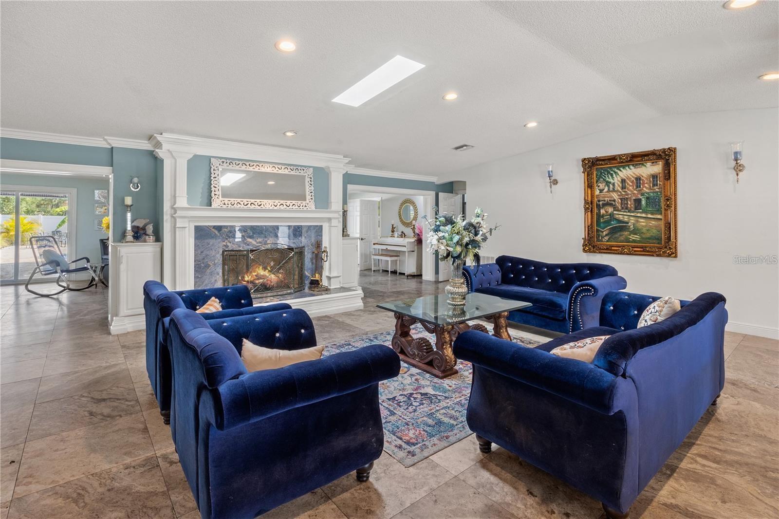 2726 DESOTO ROAD