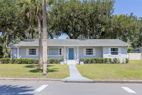 2072 GRANDVIEW AVENUE S SANFORD FL 32771