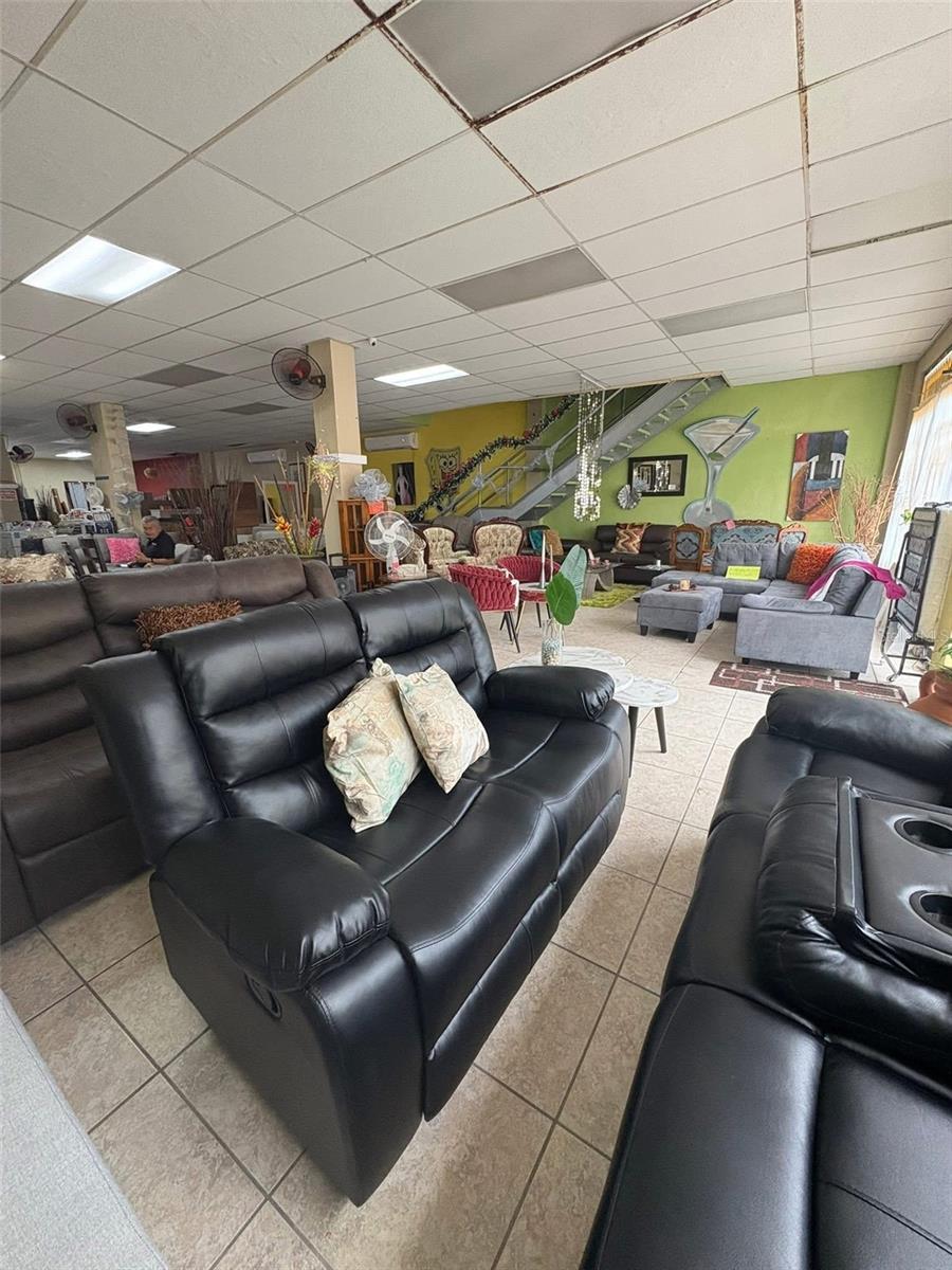 2 BARBOSA AVE AVENUE