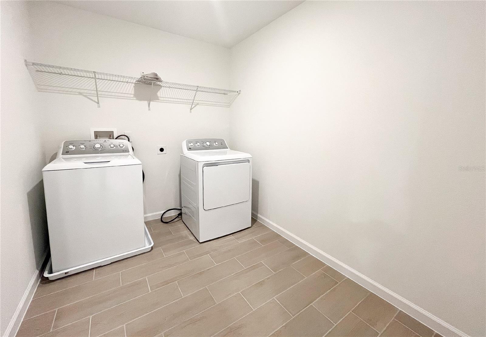 SCENIC TER SOUTH PH I - Residential Lease