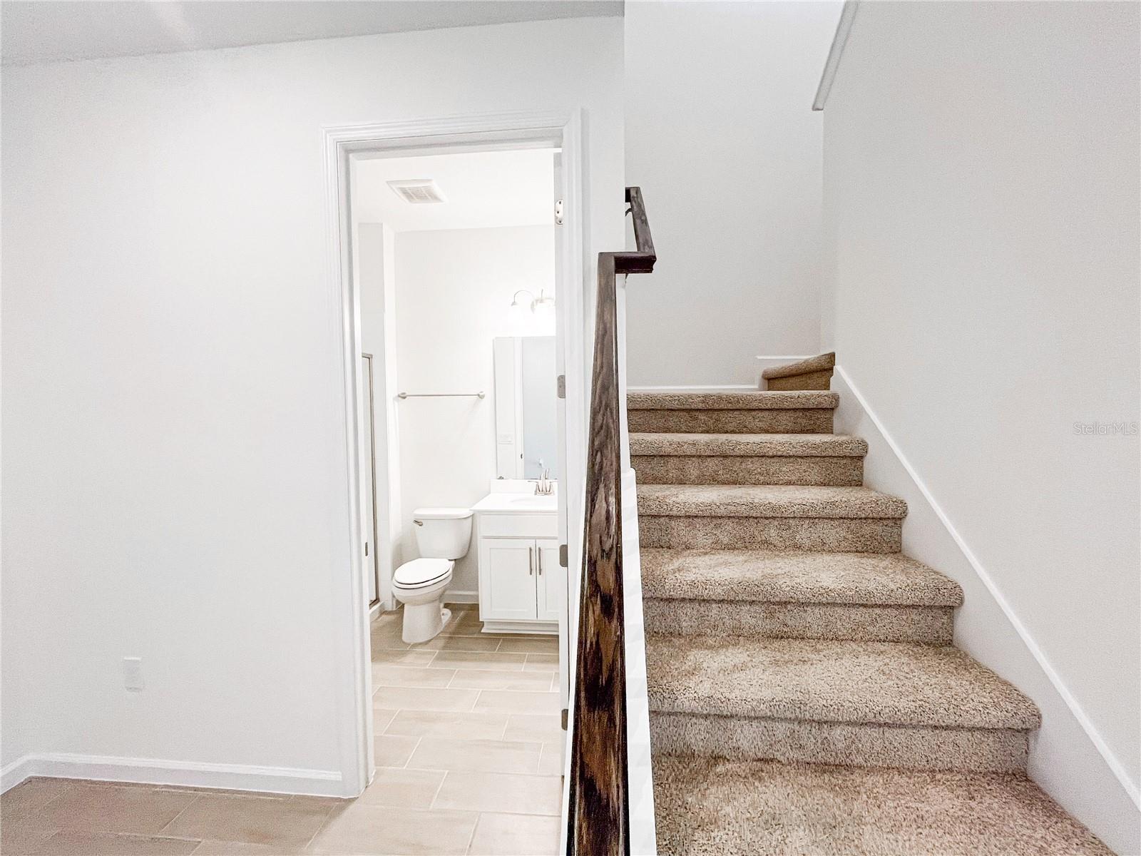 SCENIC TER SOUTH PH I - Residential Lease