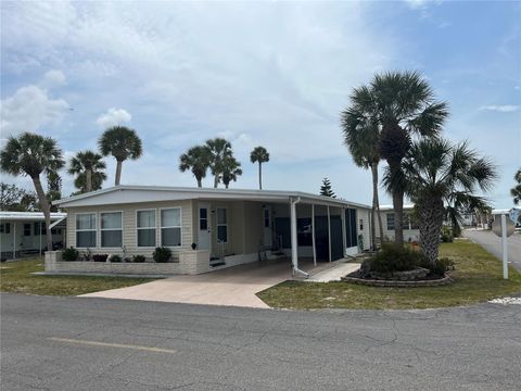 Photo of 530 Via Veneto, Venice, FL 34285 (MLS # N6137980)