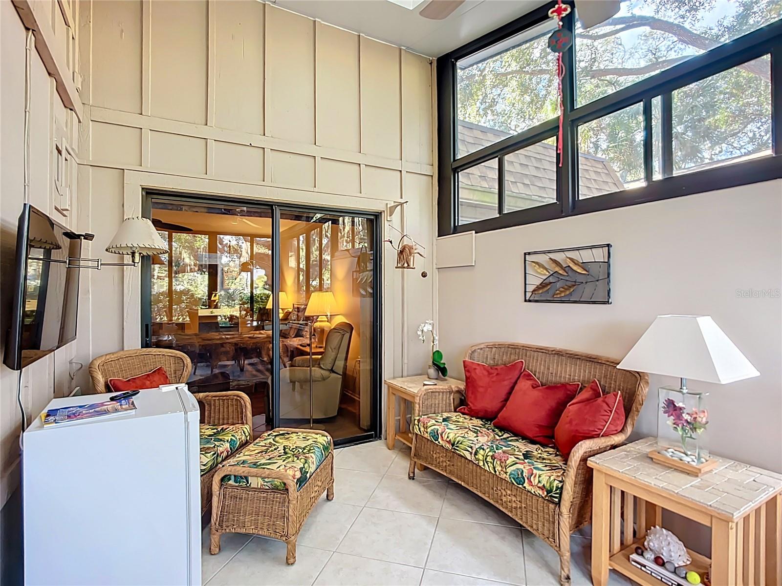 HAMMOCKS - Residential Lease