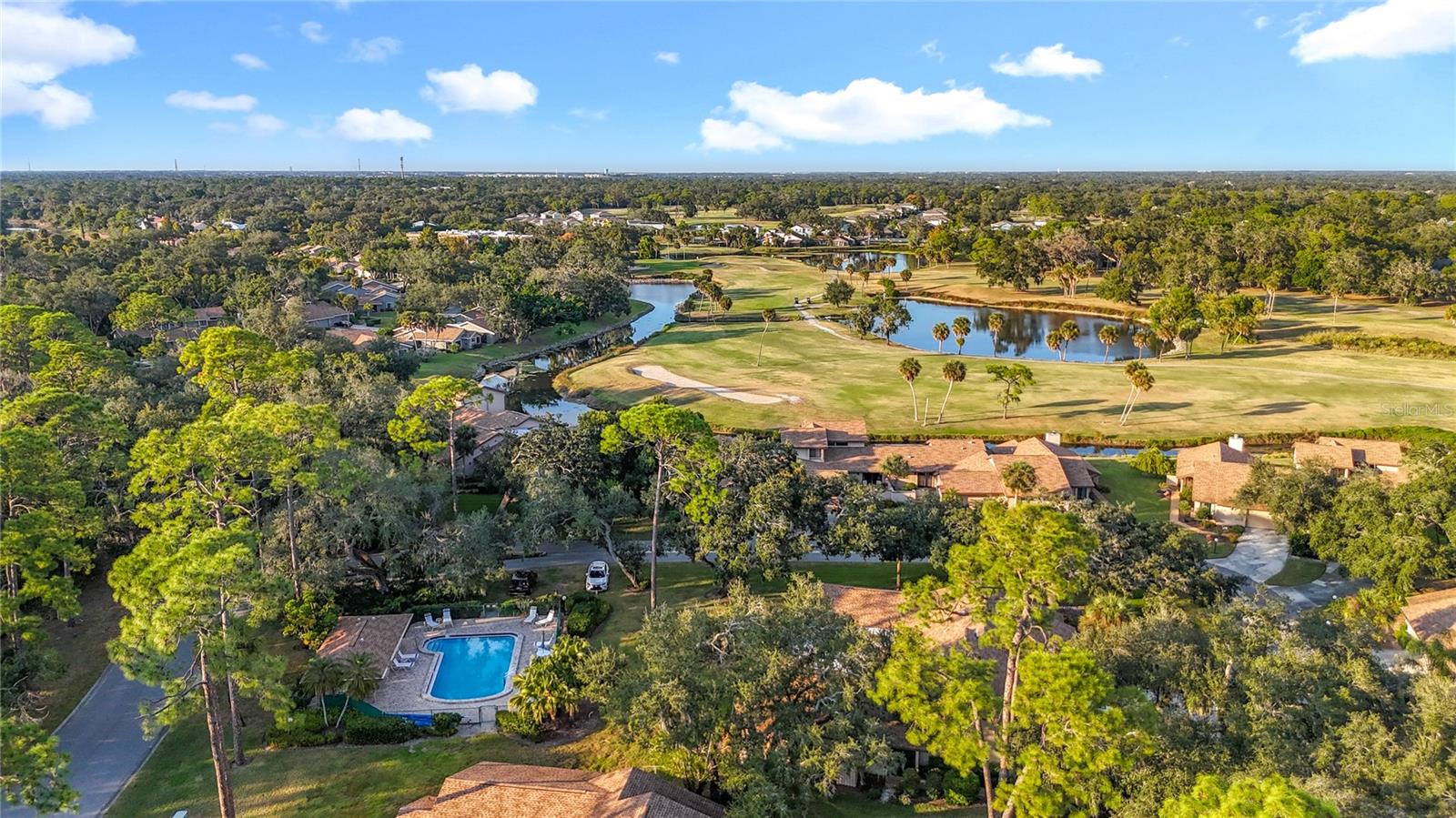 HAMMOCKS - Residential Lease