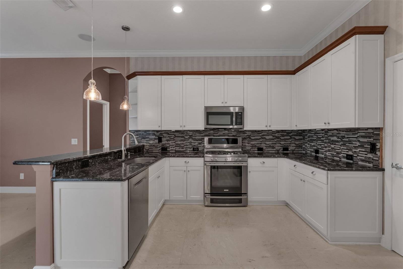 CLERMONT REGENCY HILLS PH 03 LT 67 PB 49 - Residential