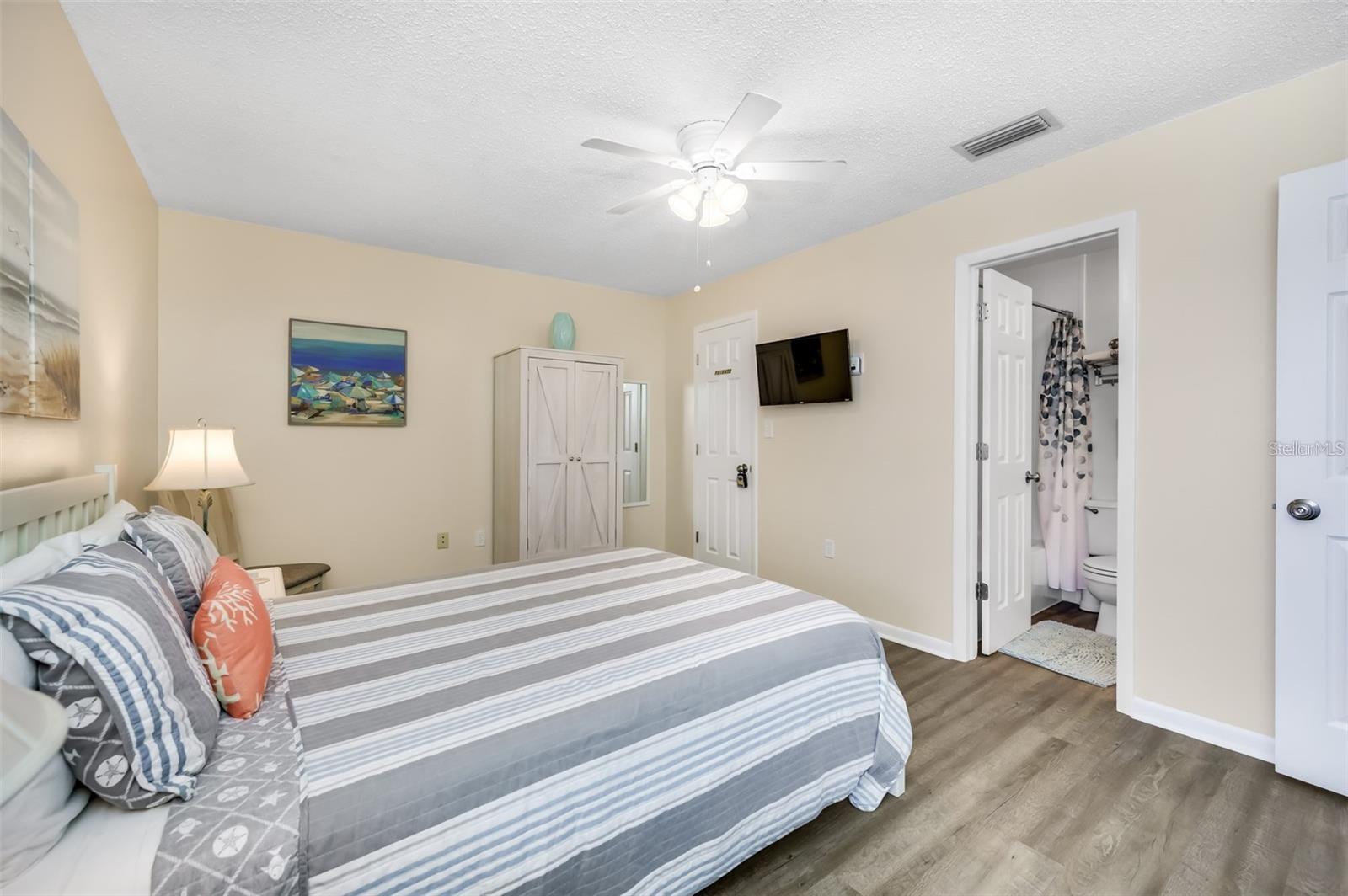 MADEIRA BEACH YACHT CLUB CONDO - Residential