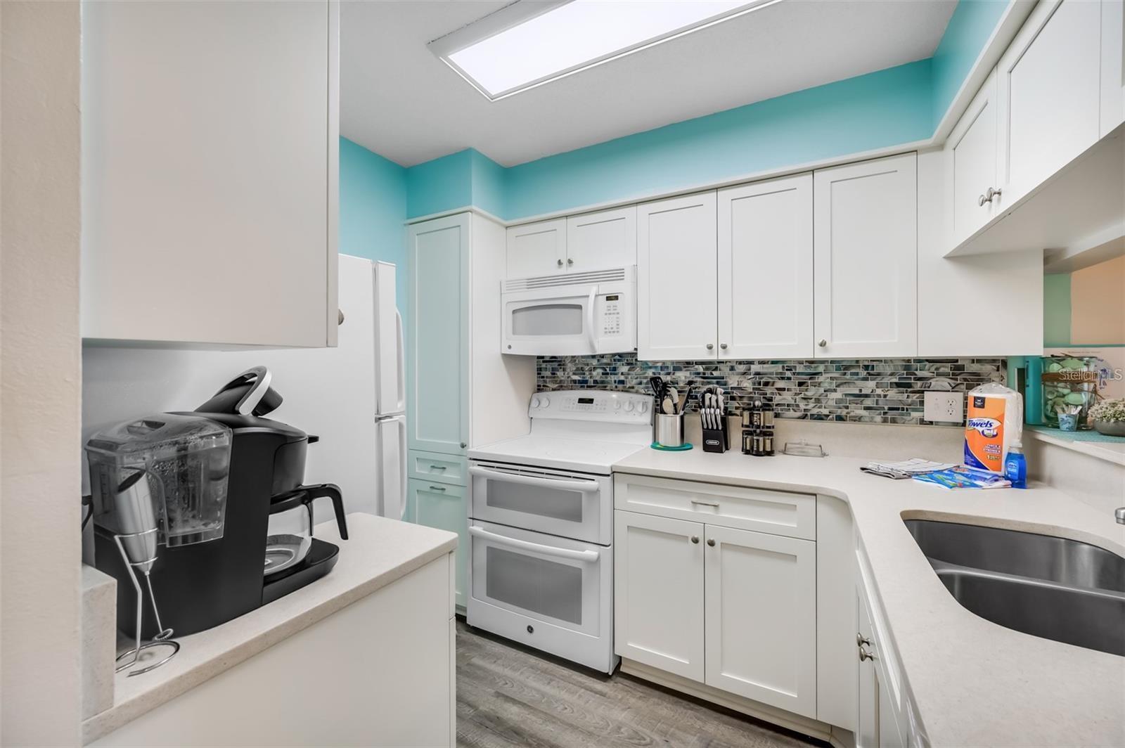 MADEIRA BEACH YACHT CLUB CONDO - Residential