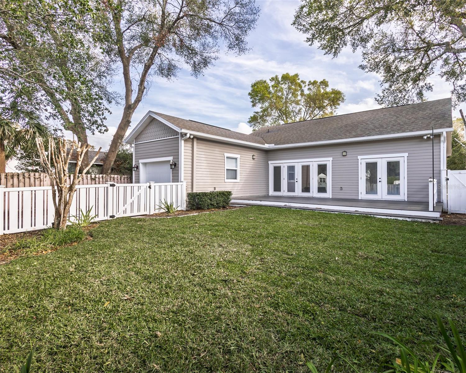 1513 PINECREST PLACE