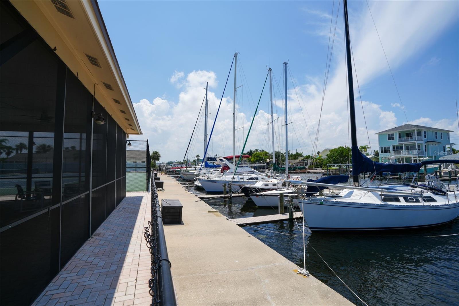 FLOR A MAR - Residential