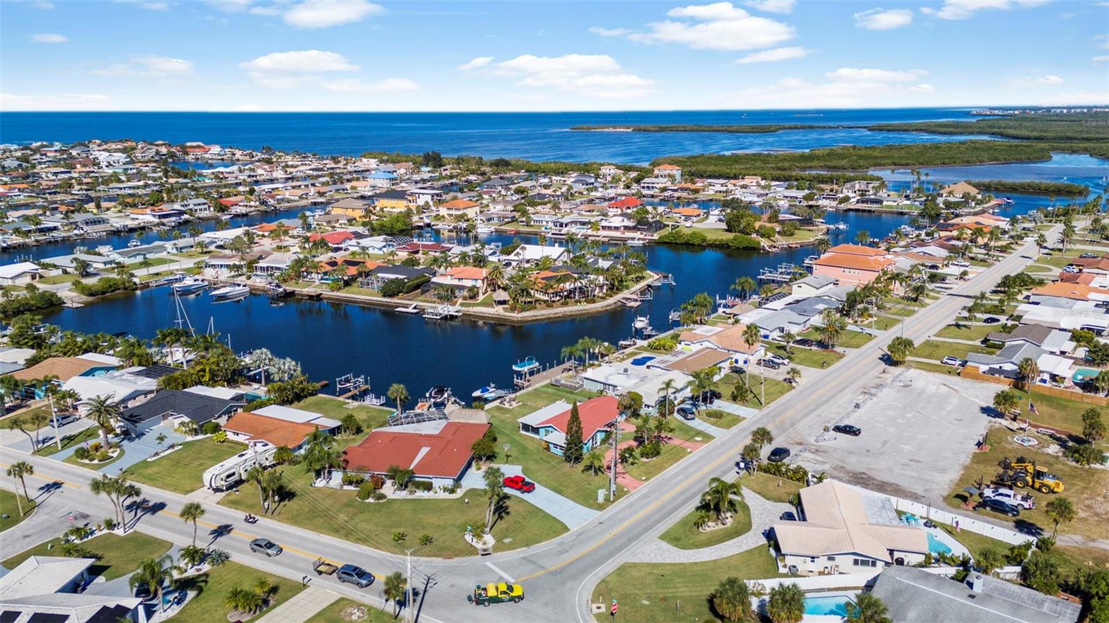 FLOR A MAR - Residential