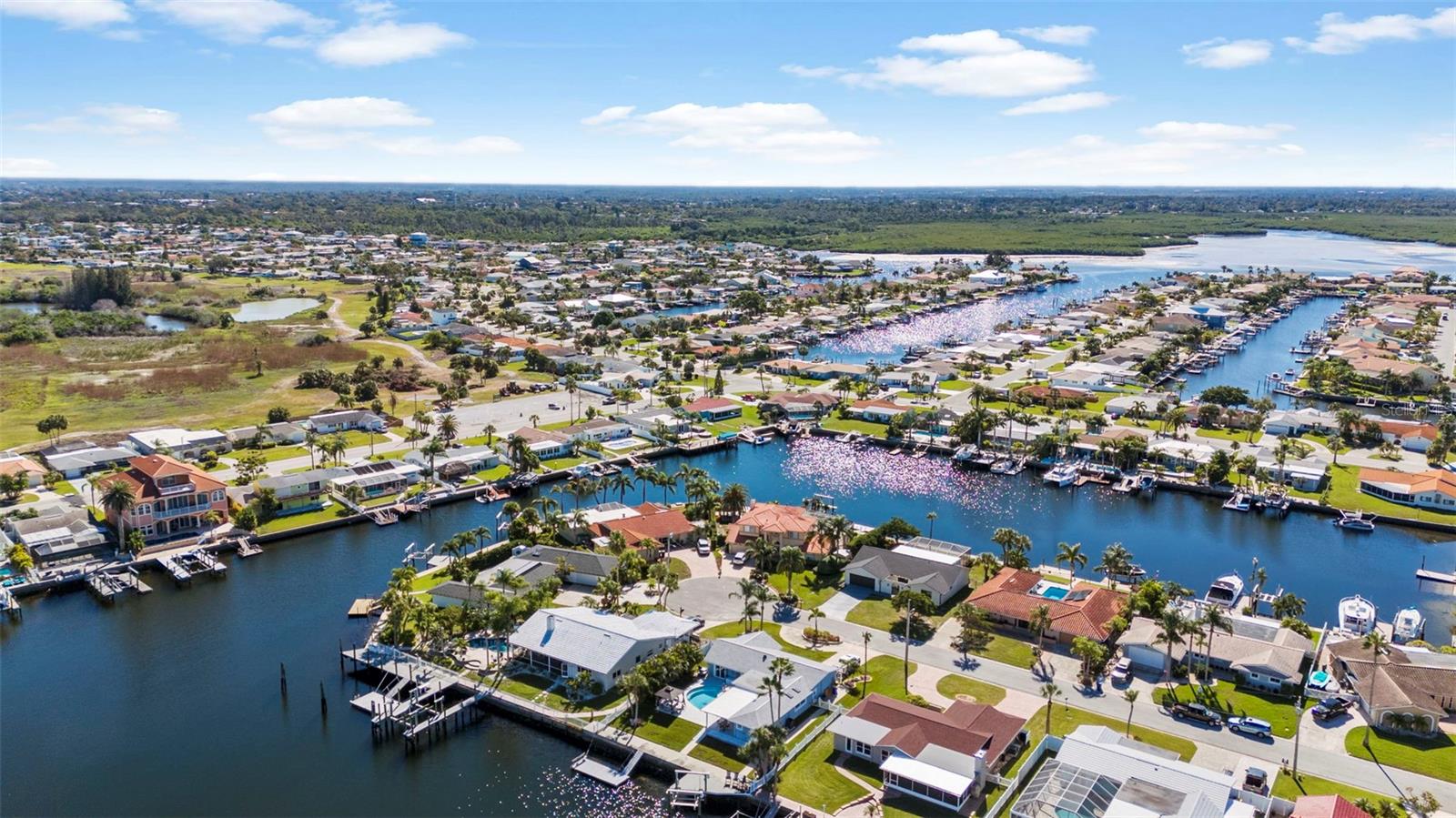 FLOR A MAR - Residential