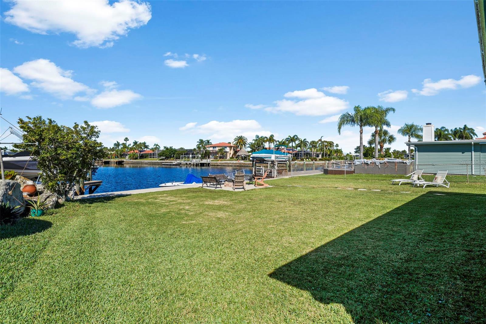 FLOR A MAR - Residential