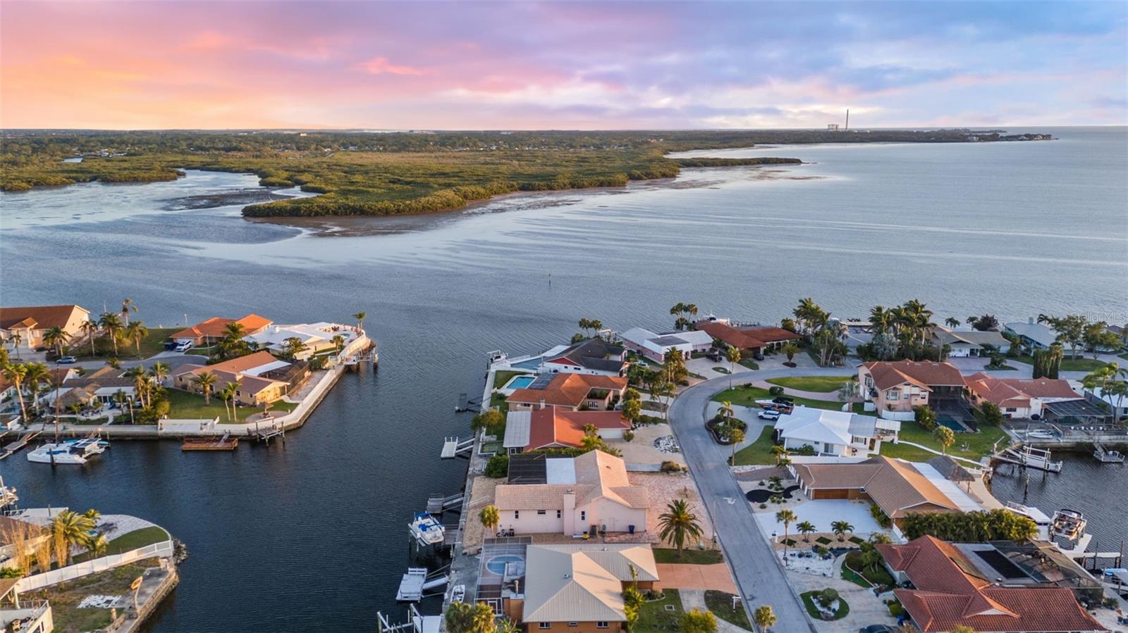 FLOR A MAR - Residential