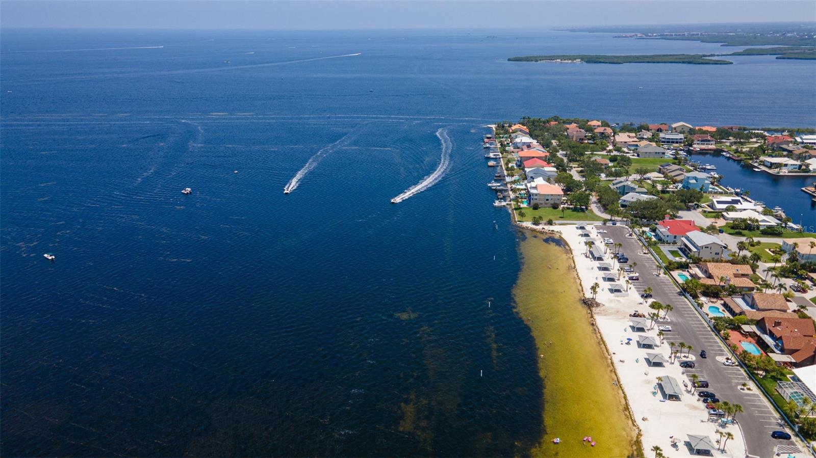 FLOR A MAR - Residential