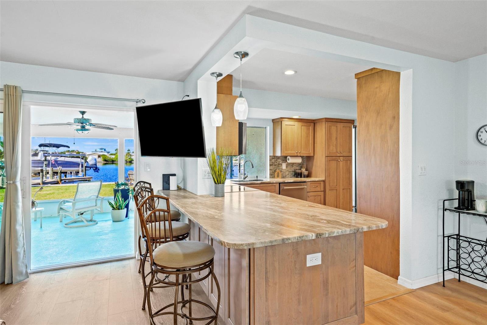 FLOR A MAR - Residential