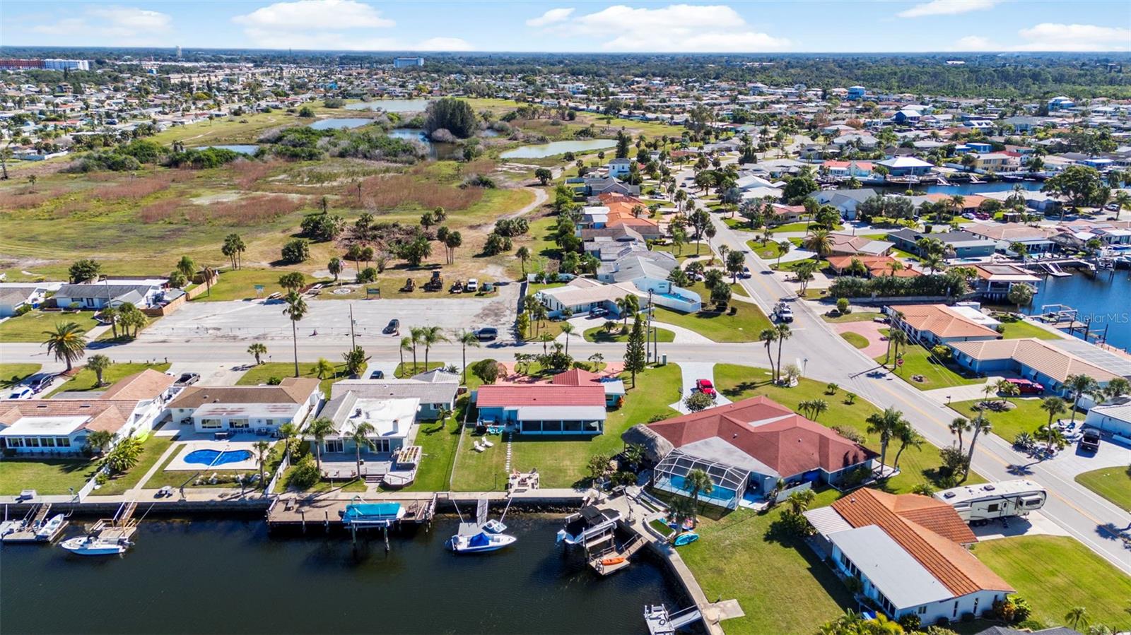 FLOR A MAR - Residential