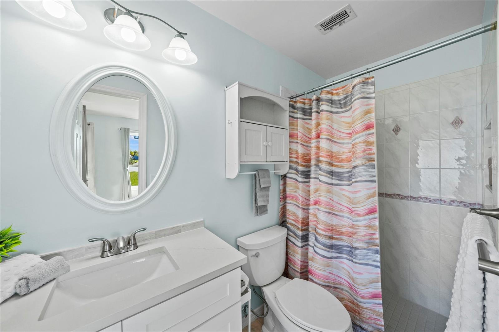 FLOR A MAR - Residential