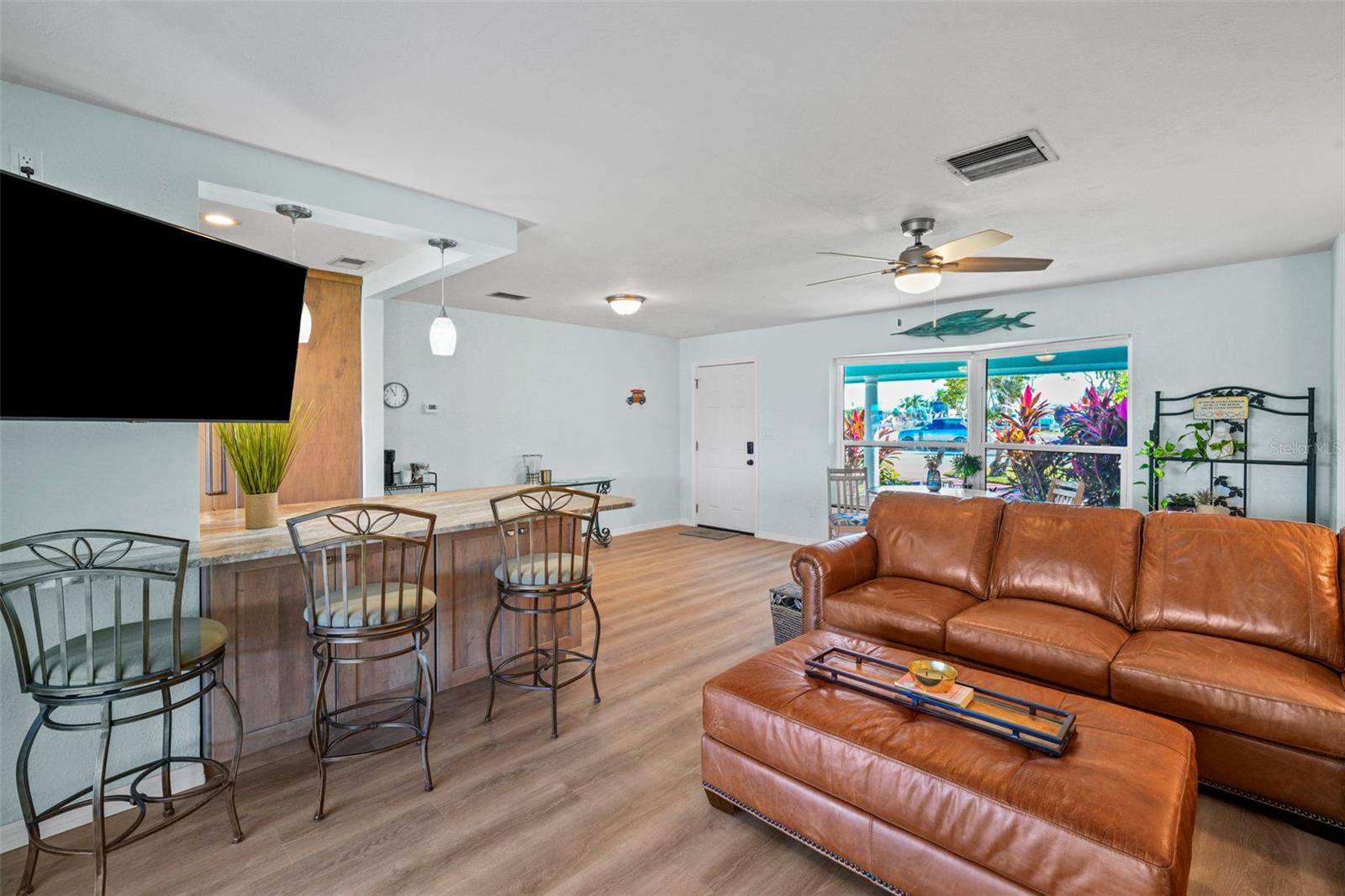 FLOR A MAR - Residential