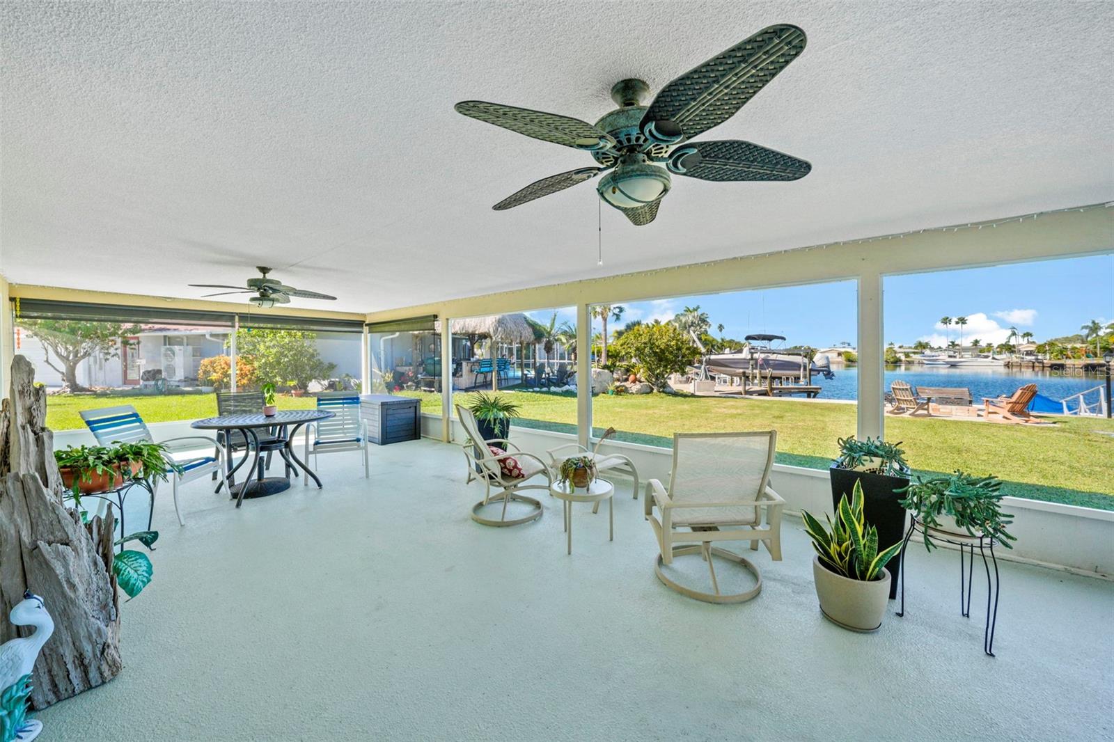 FLOR A MAR - Residential