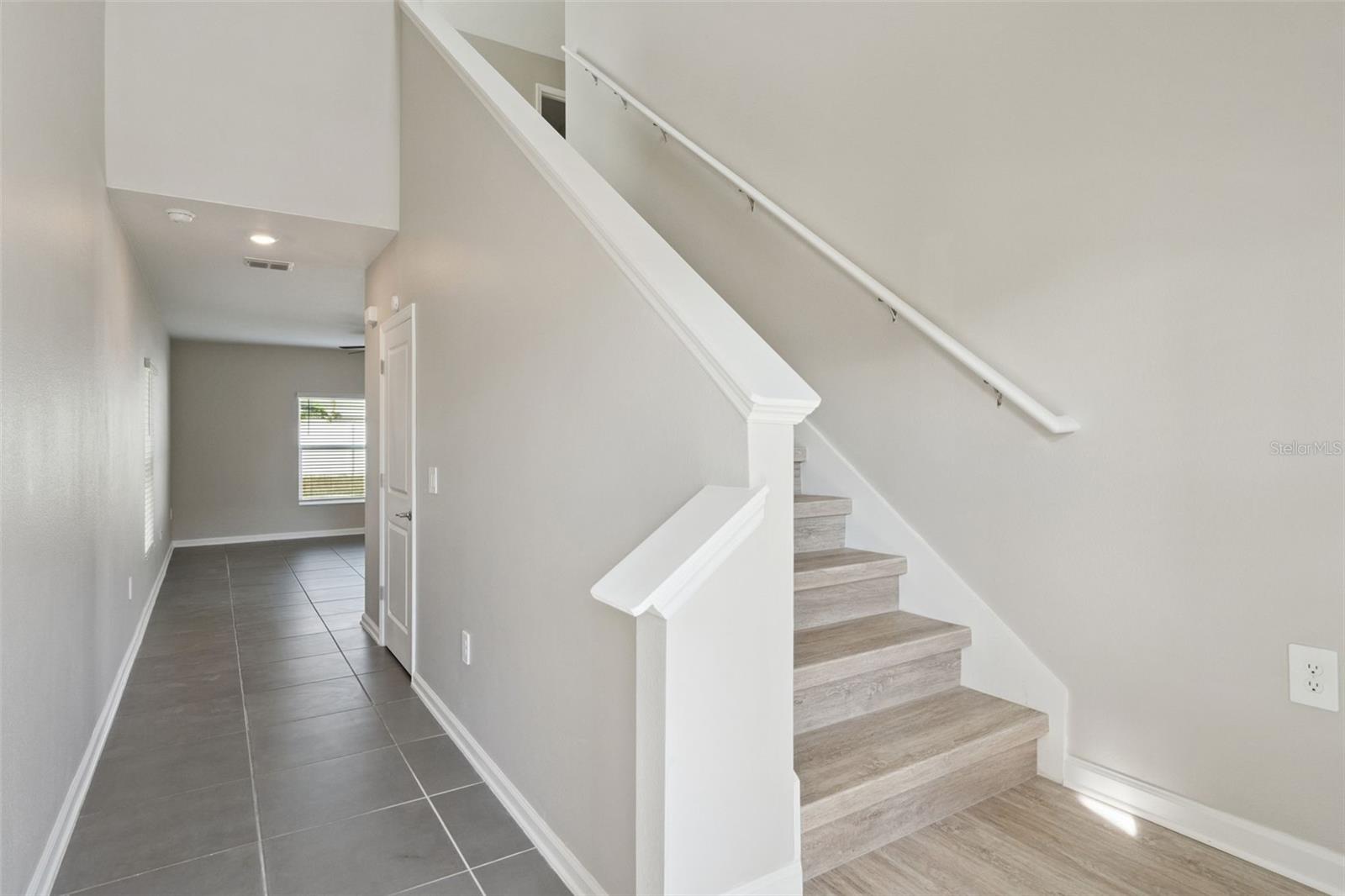 ASTONIA NORTH - Residential Lease