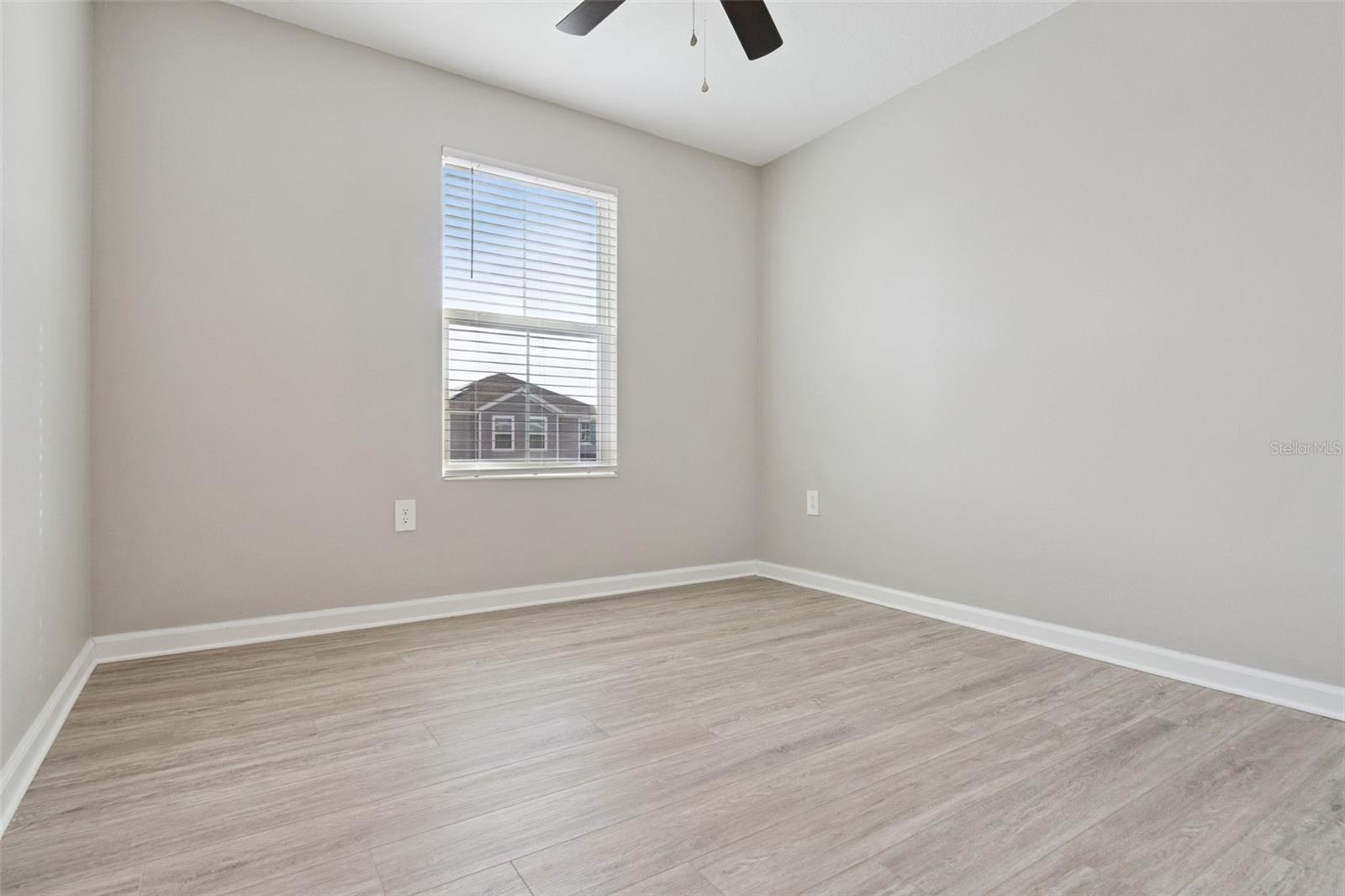 ASTONIA NORTH - Residential Lease