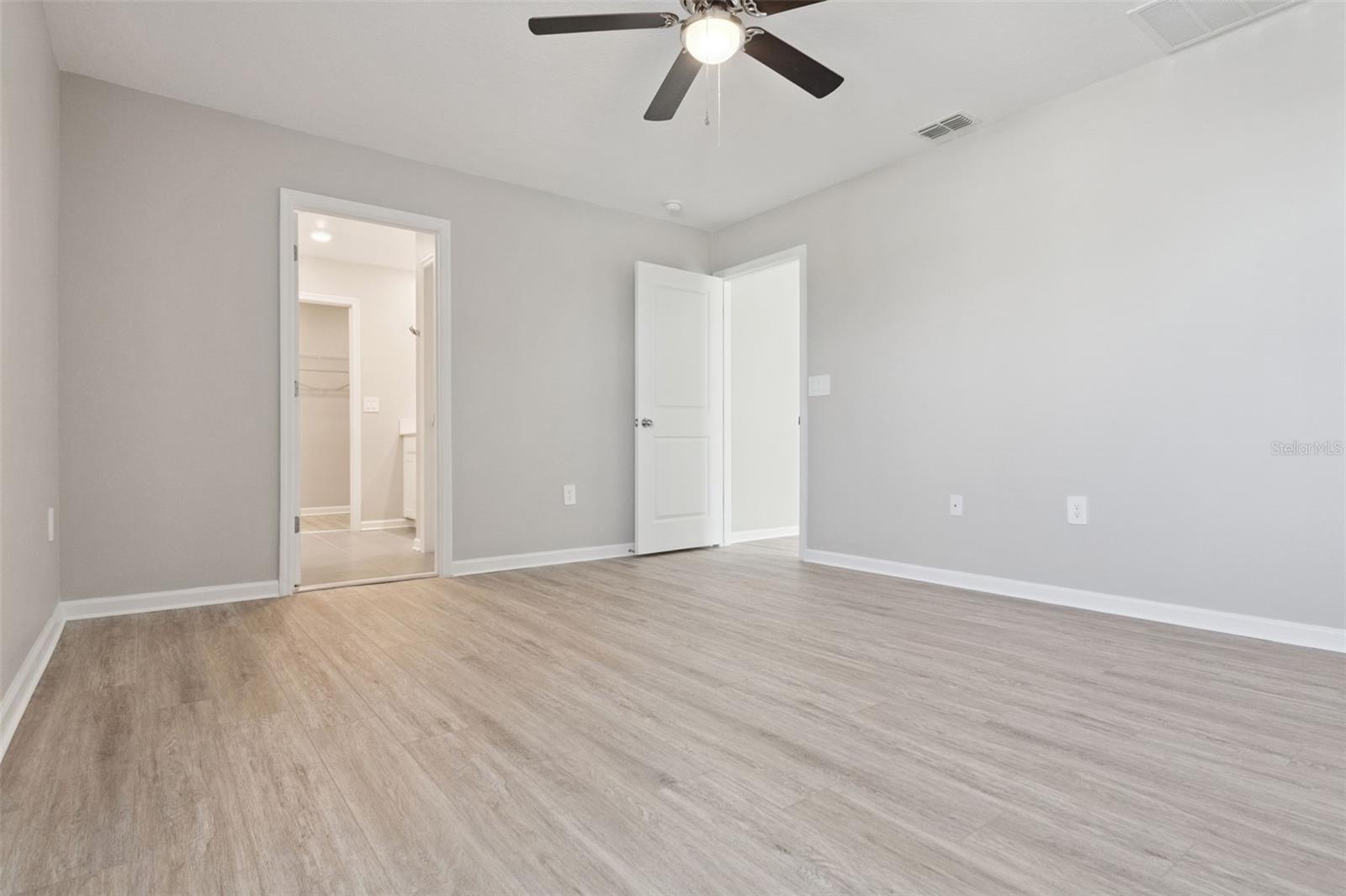 ASTONIA NORTH - Residential Lease