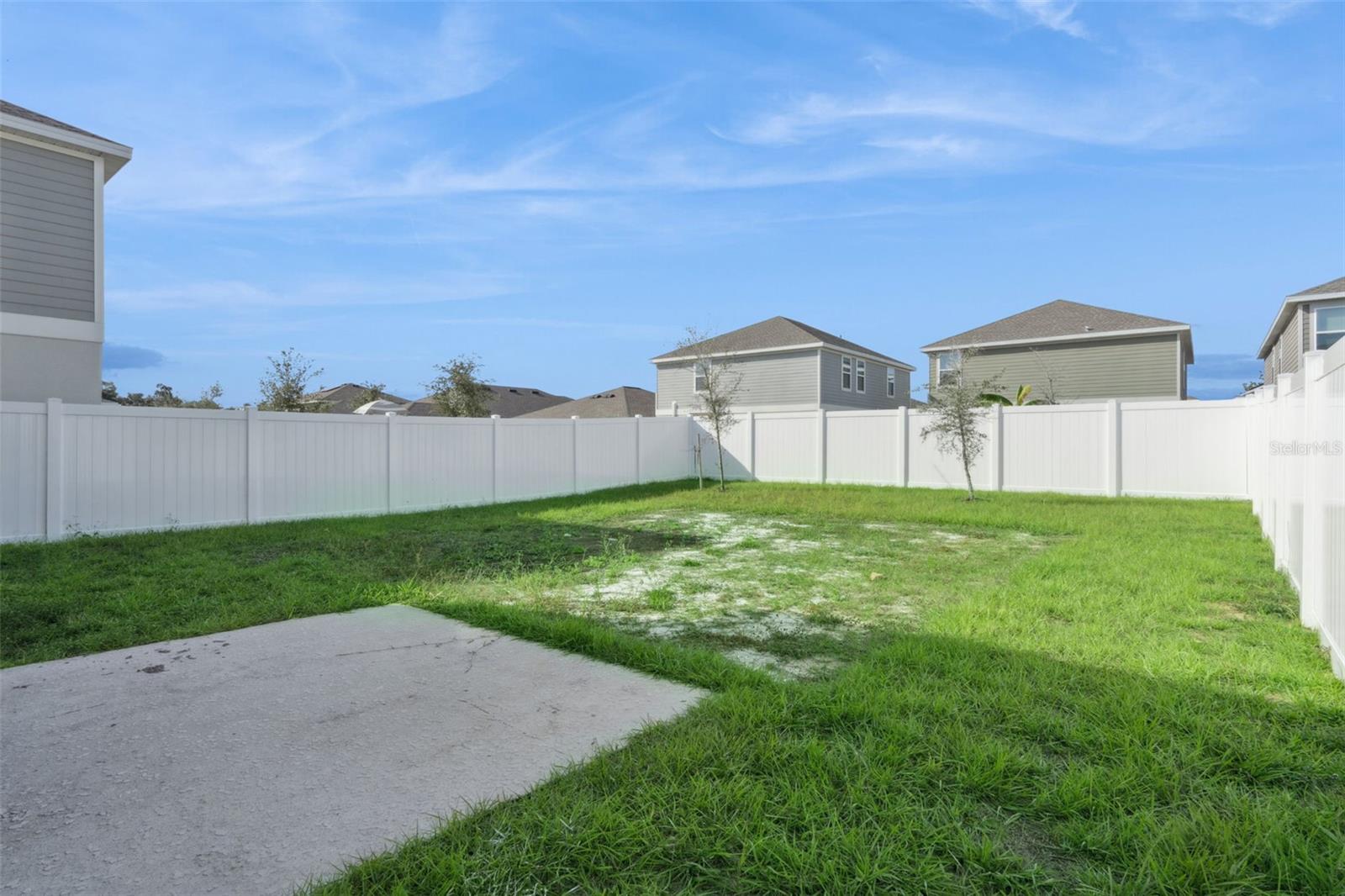 ASTONIA NORTH - Residential Lease