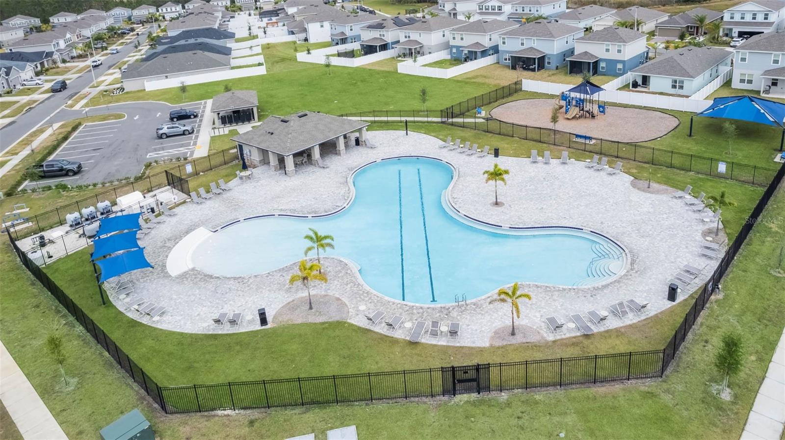 ASTONIA NORTH - Residential Lease