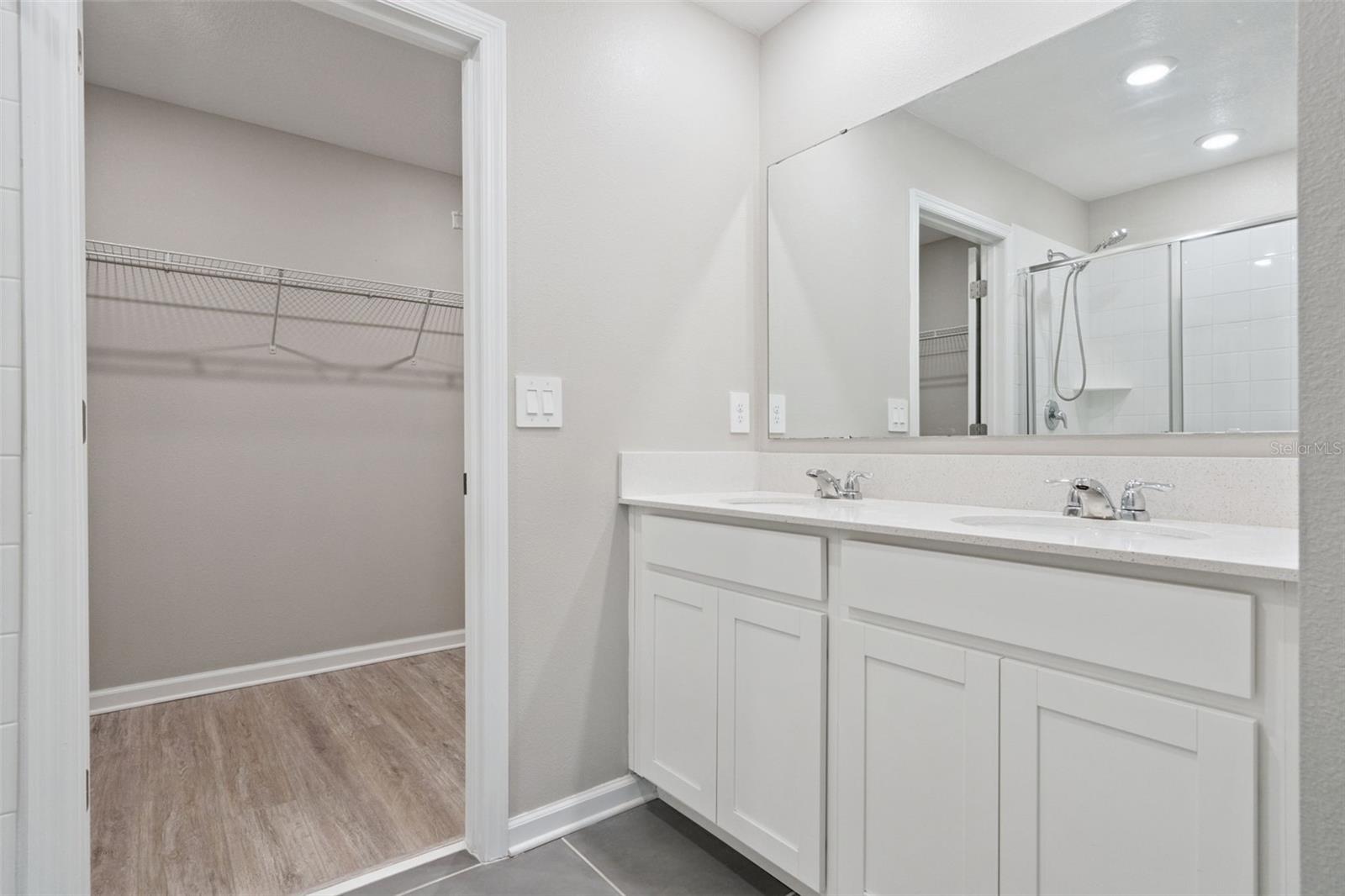 ASTONIA NORTH - Residential Lease