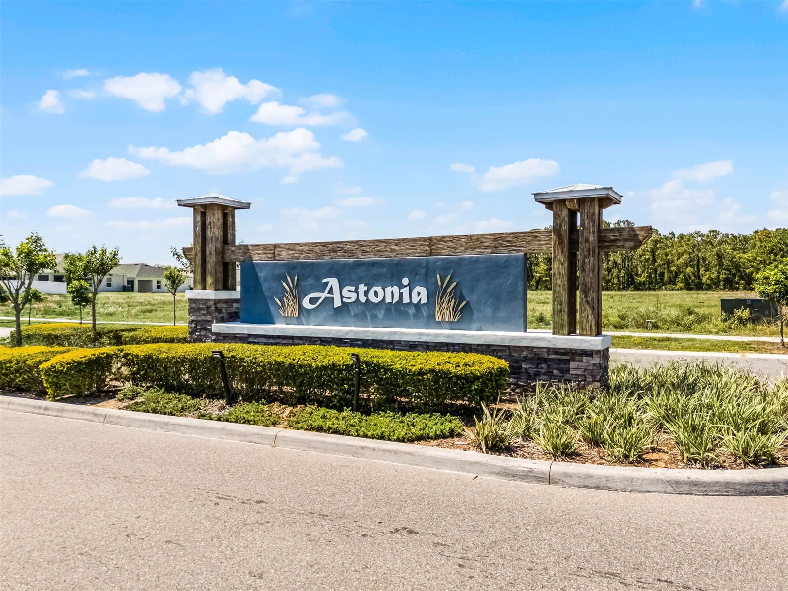 ASTONIA NORTH - Residential Lease