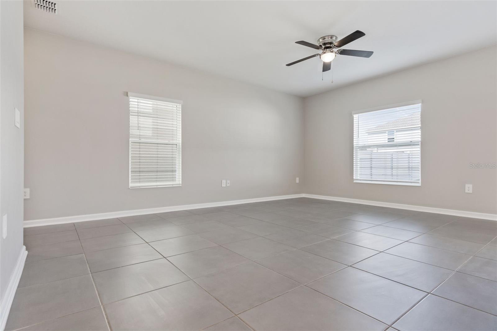 ASTONIA NORTH - Residential Lease