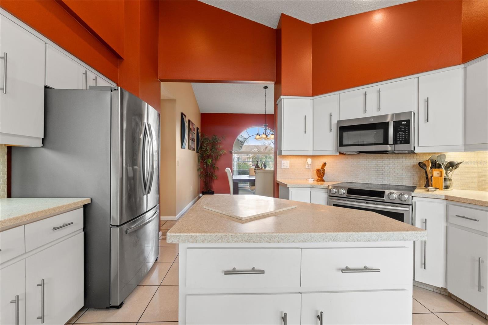 PRISTINE PLACE - Residential