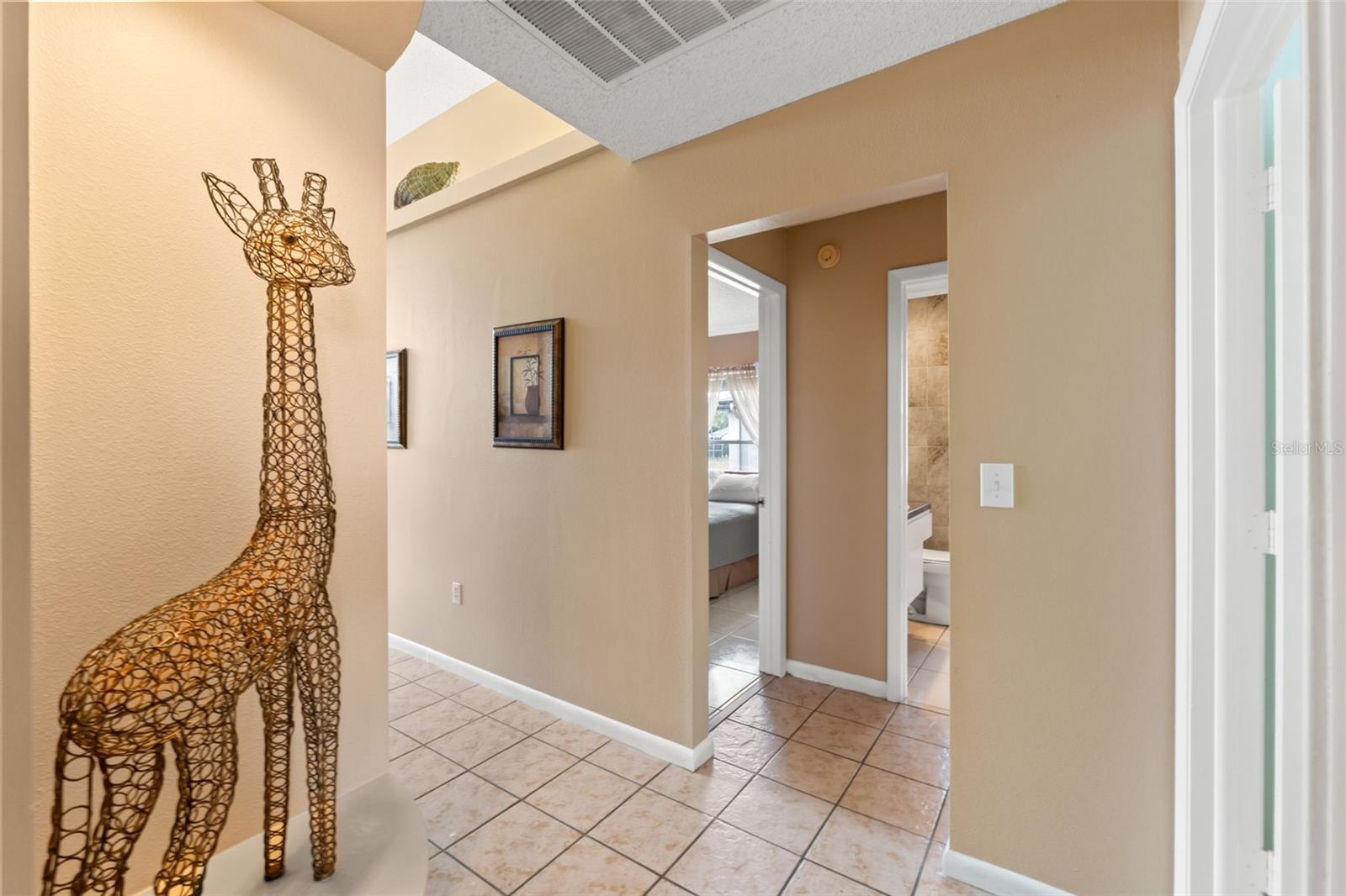 PRISTINE PLACE - Residential