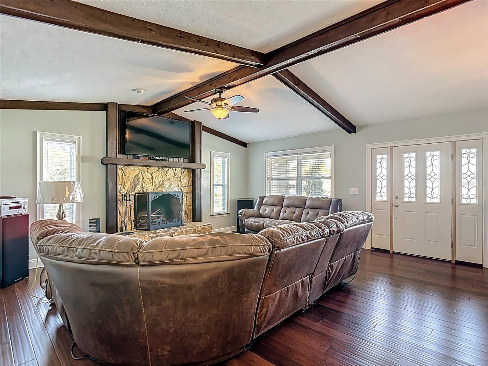 SHADOW OAKS SUB - Residential