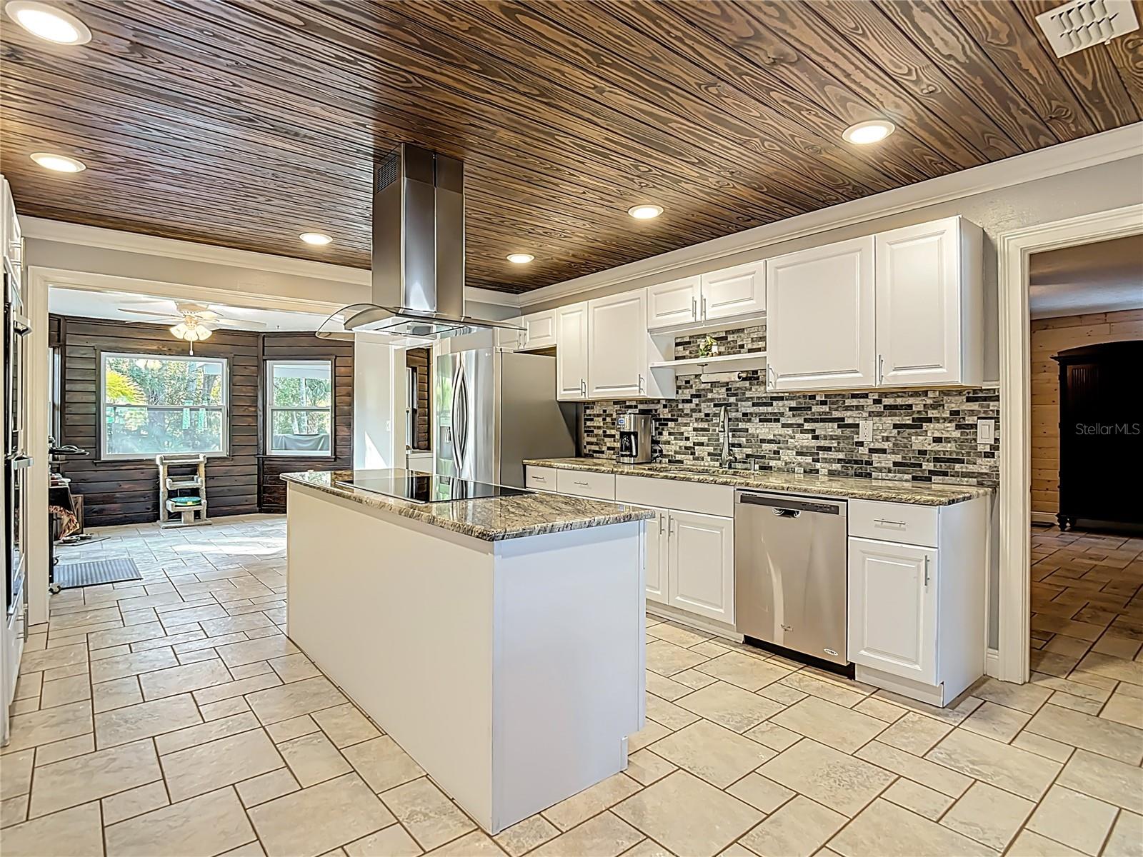 SHADOW OAKS SUB - Residential