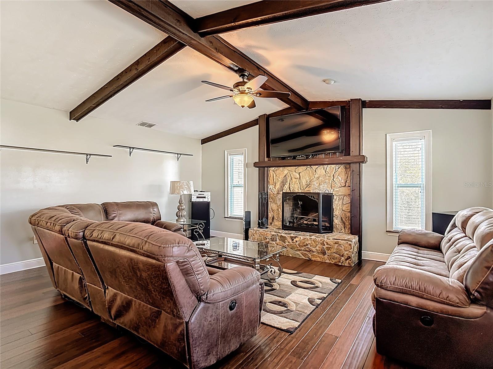 SHADOW OAKS SUB - Residential