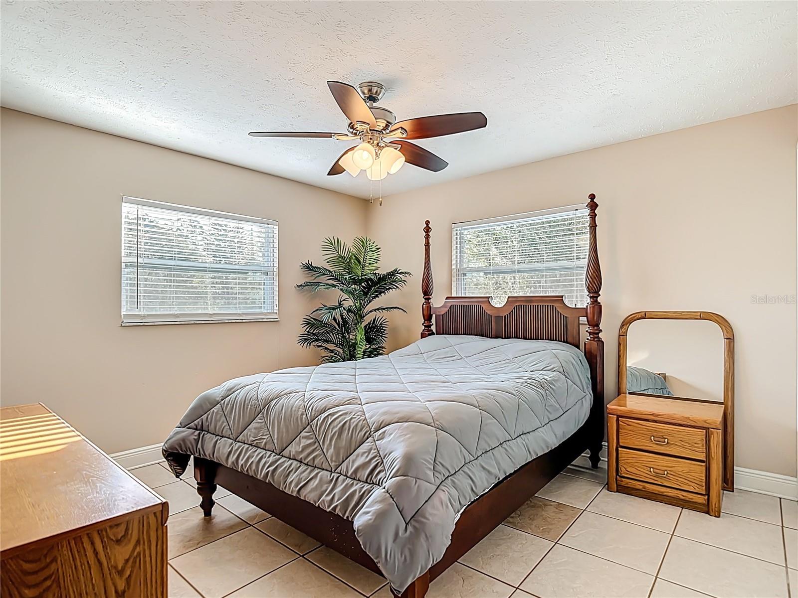 SHADOW OAKS SUB - Residential