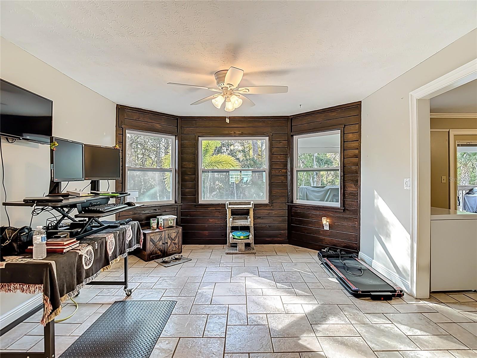 SHADOW OAKS SUB - Residential