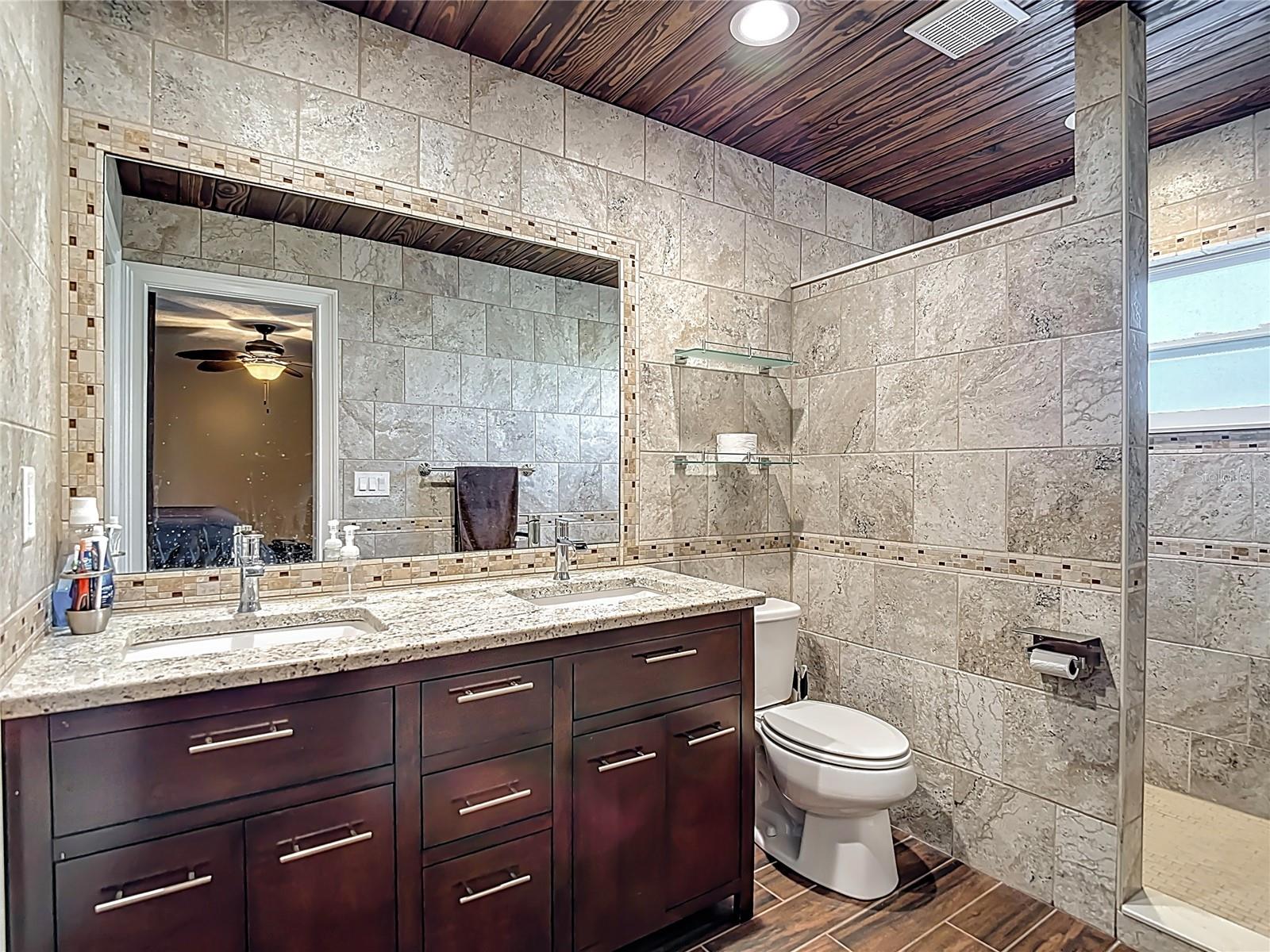 SHADOW OAKS SUB - Residential