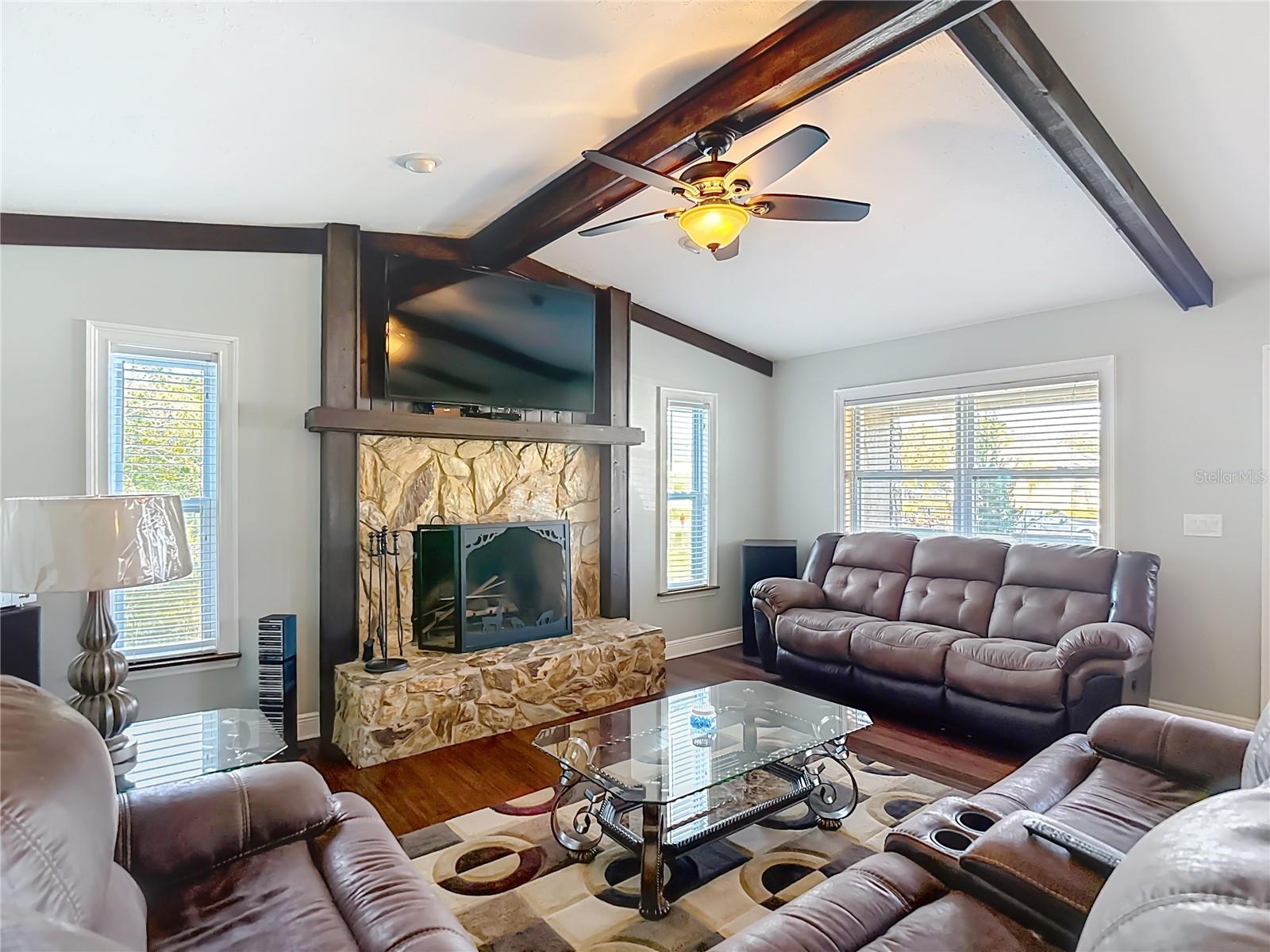 SHADOW OAKS SUB - Residential