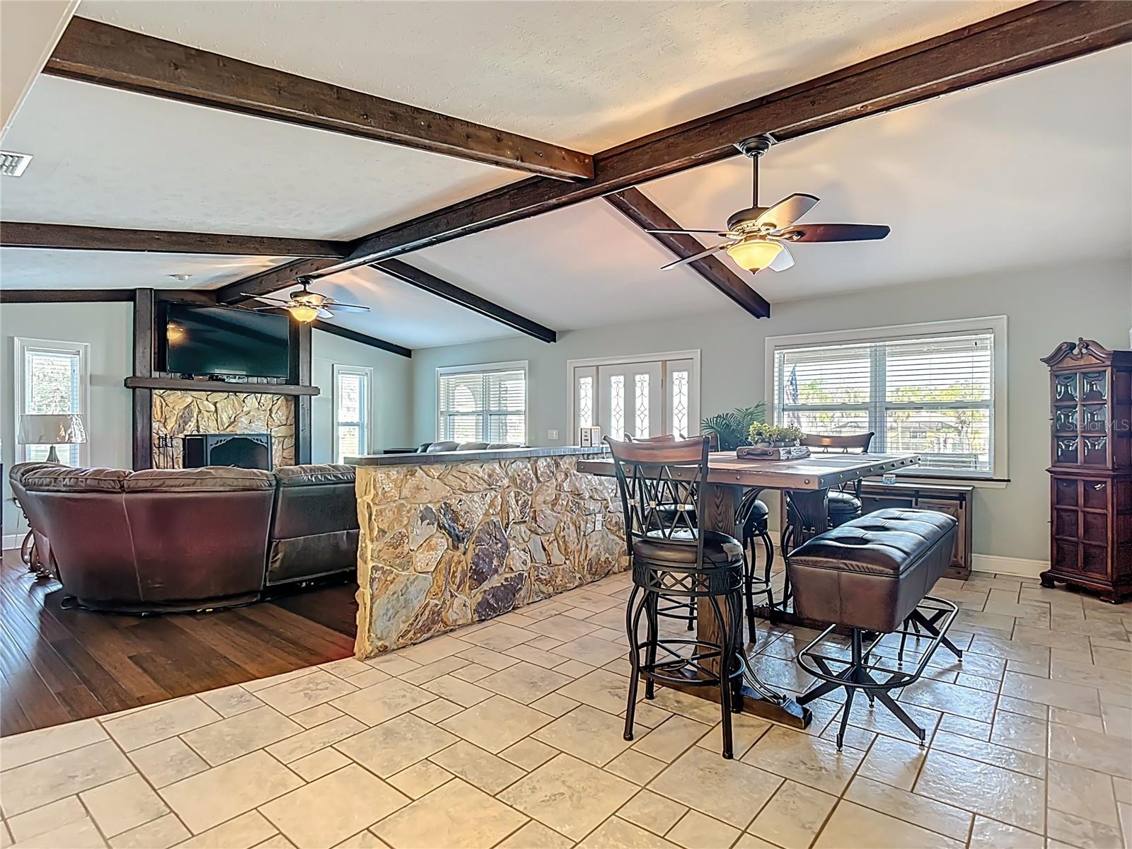 SHADOW OAKS SUB - Residential