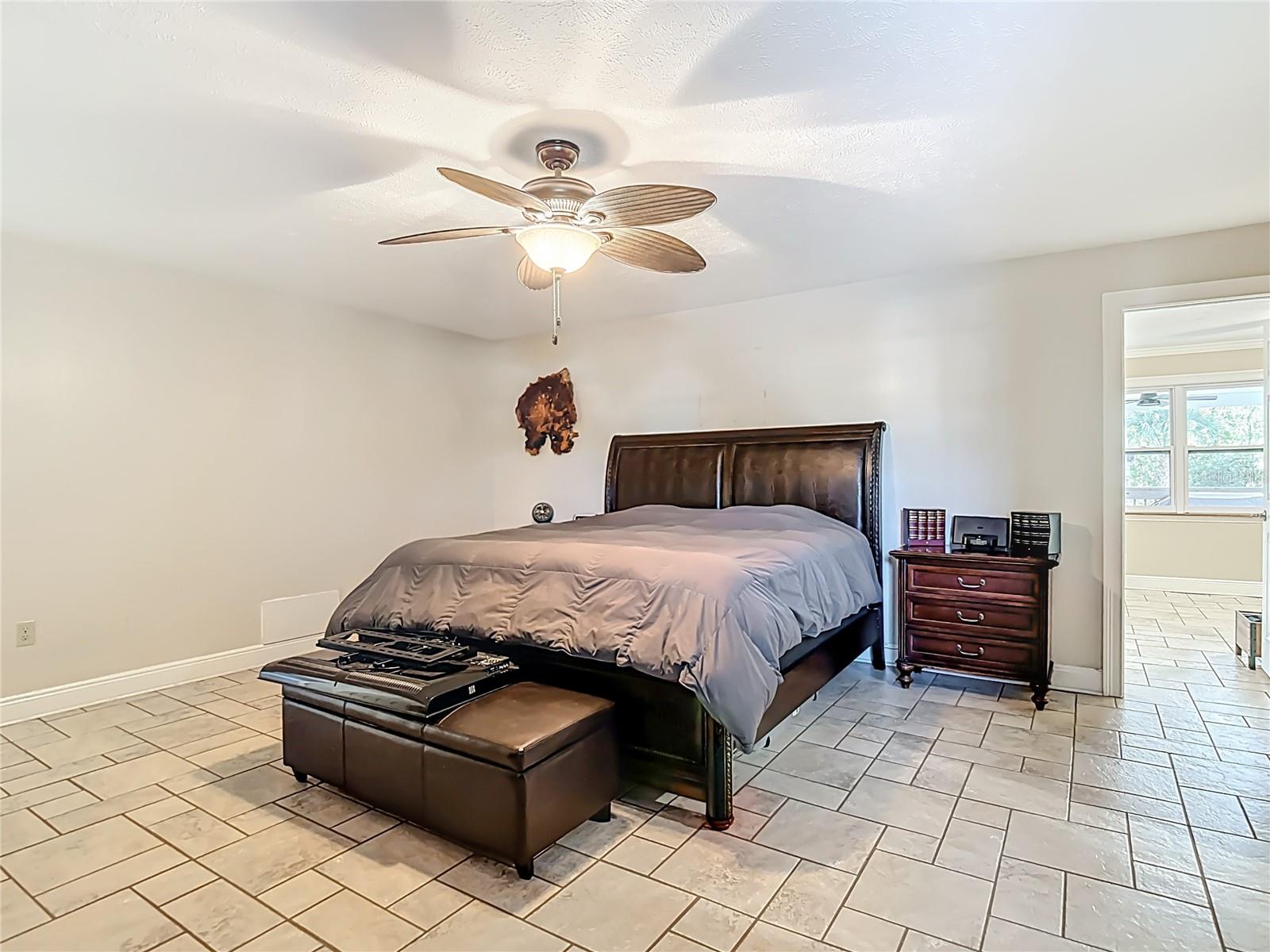 SHADOW OAKS SUB - Residential