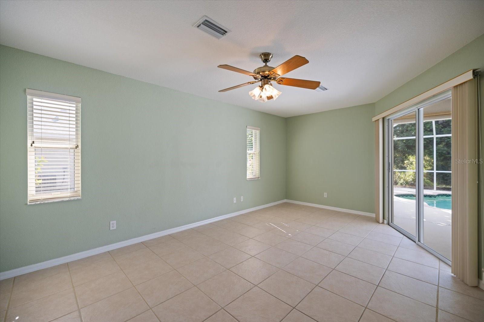 SOUTH VENICE - Residential