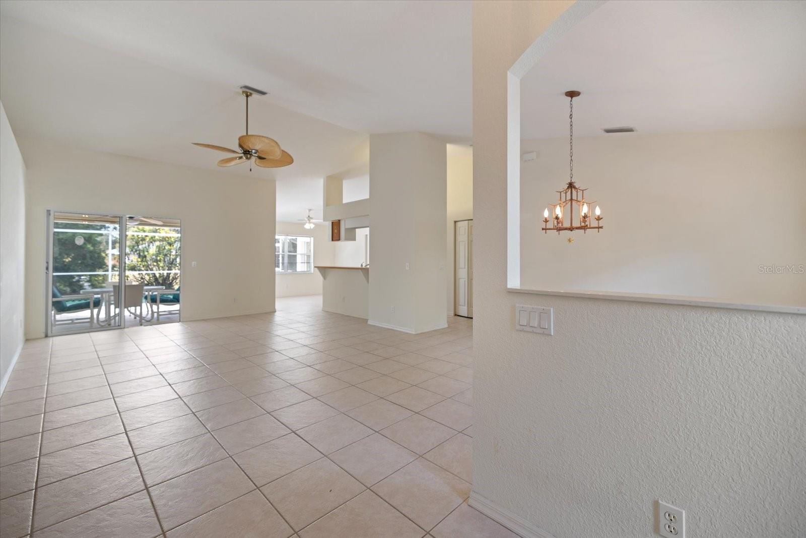 SOUTH VENICE - Residential