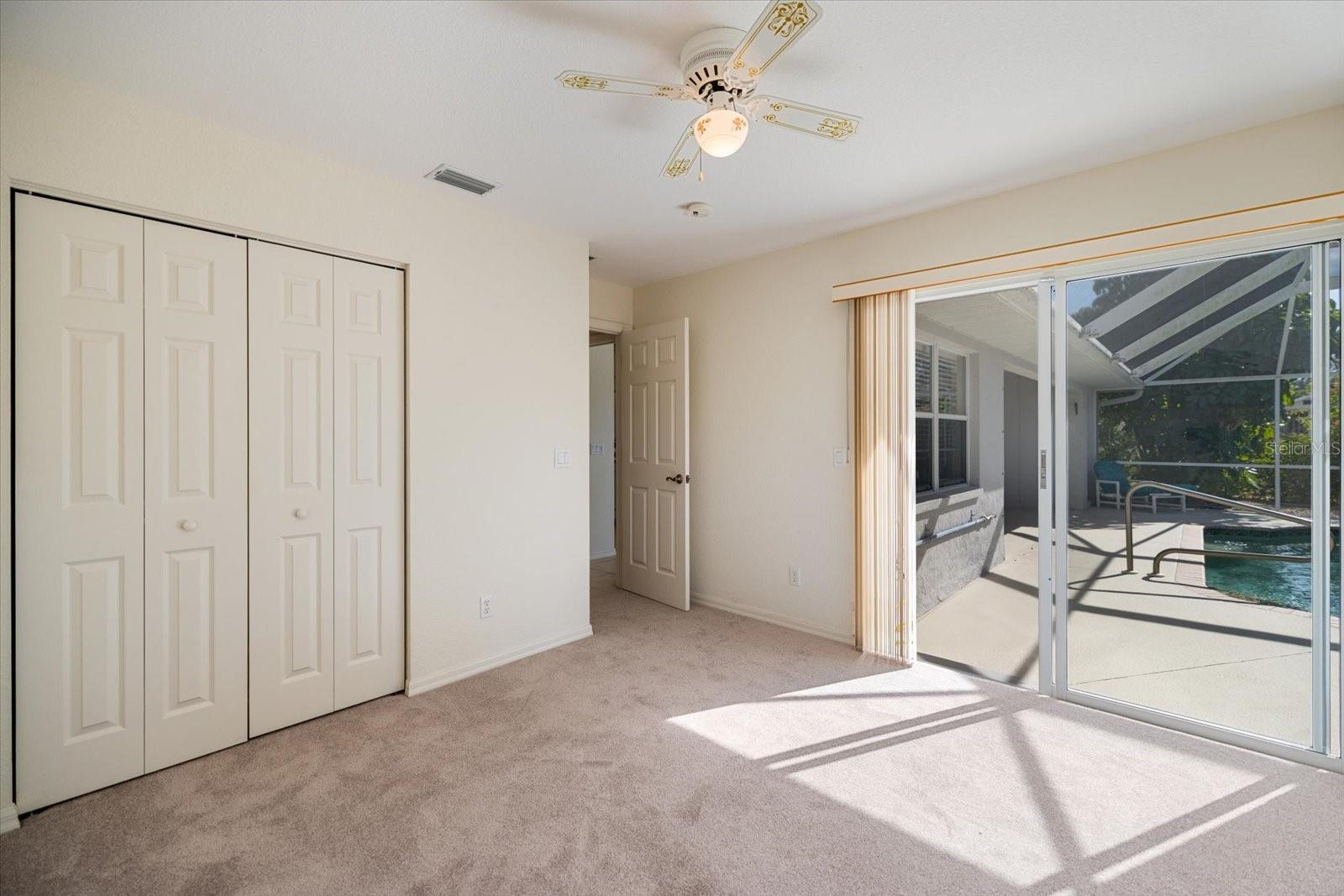 SOUTH VENICE - Residential