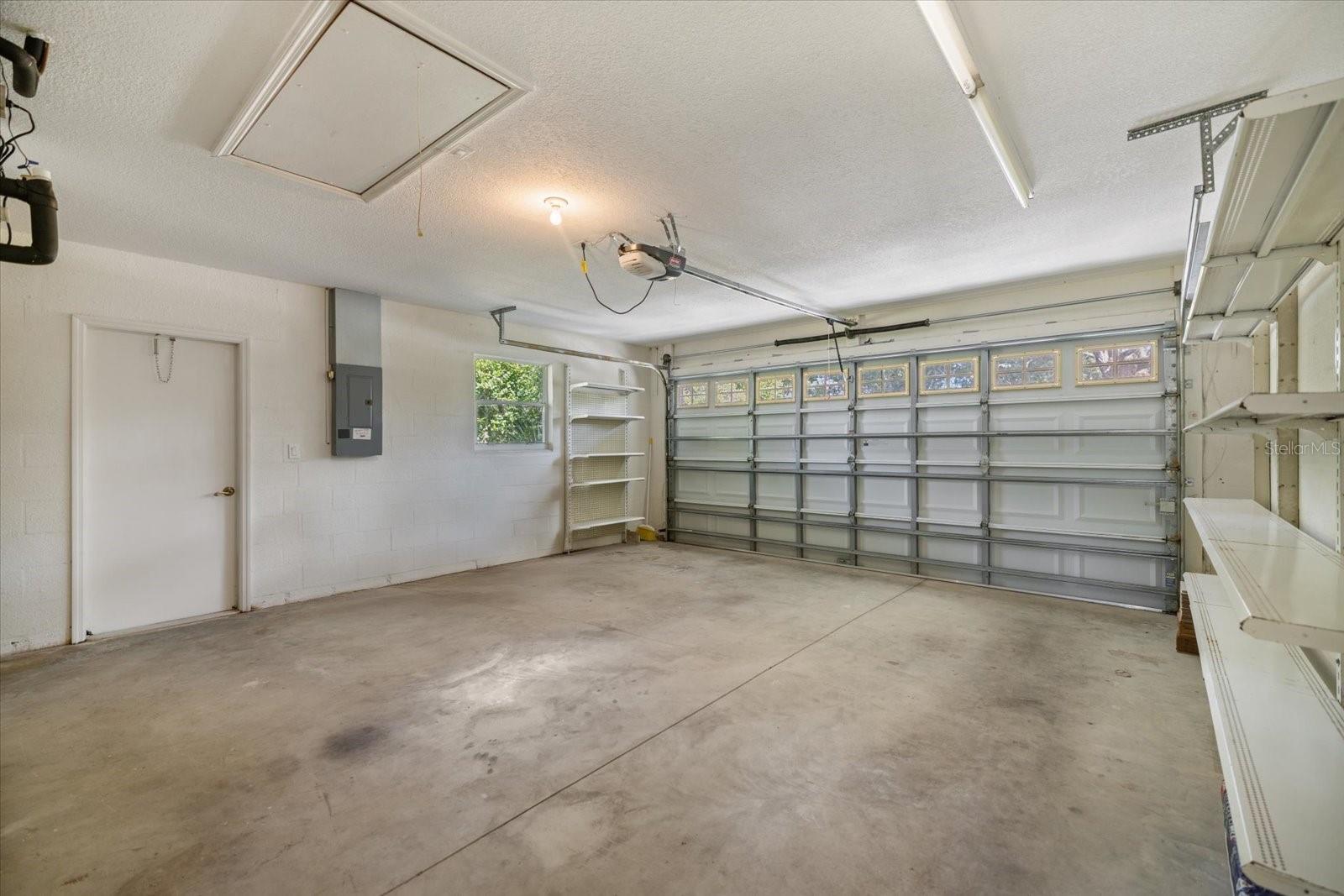 SOUTH VENICE - Residential