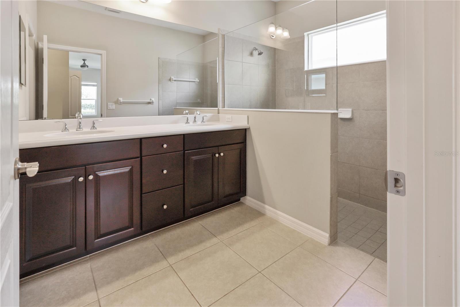WOODBROOK PH III-A & III-B - Residential Lease