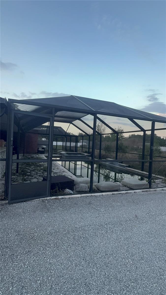 SCANLON COUNTRY ESTATES - Residential